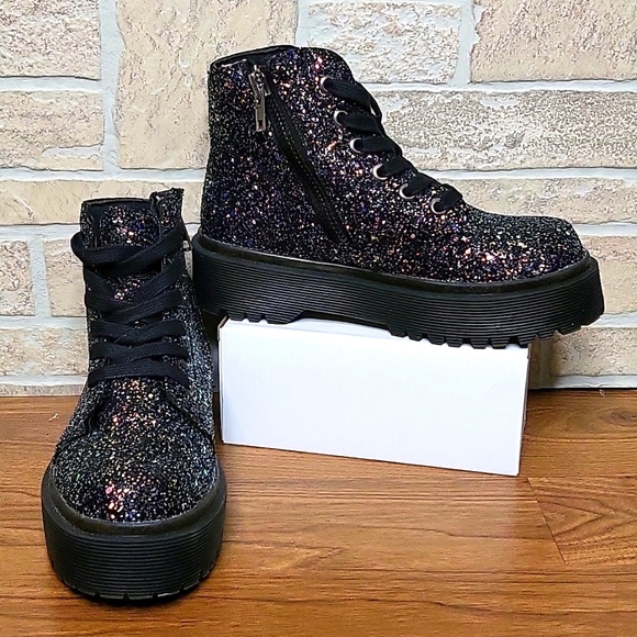 YRU Shoes Yru Slayr Glitter Platform Boots Poshmark